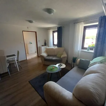 Apartment Ana Tar-Vabriga