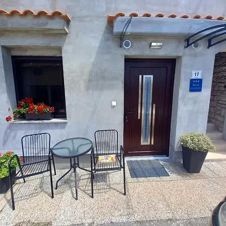 Ana Apartment